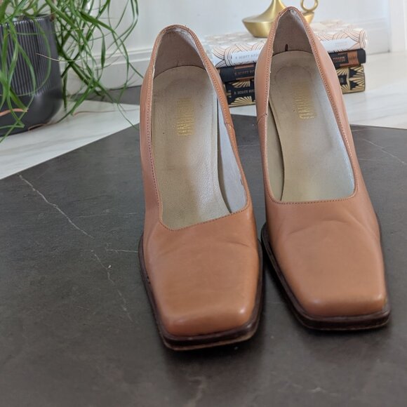 Tan Italian Leather Heels - Picture 6 of 8